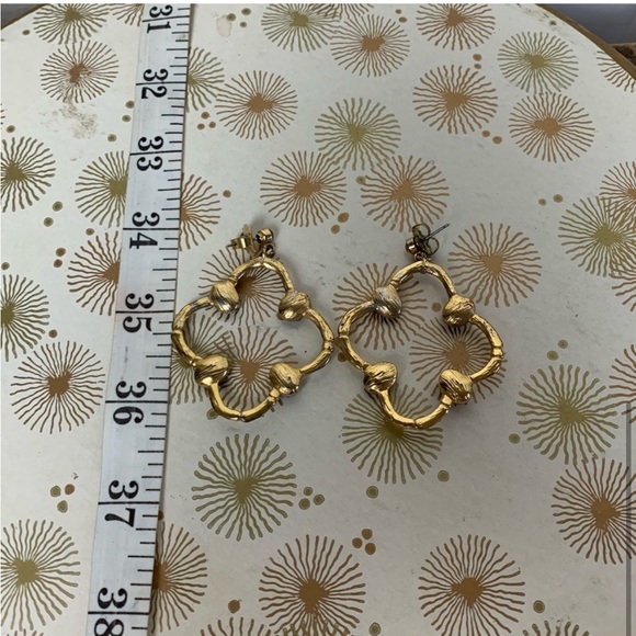 Banana Republic gold Quatre foil Alhambra earrings - Picture 6 of 6